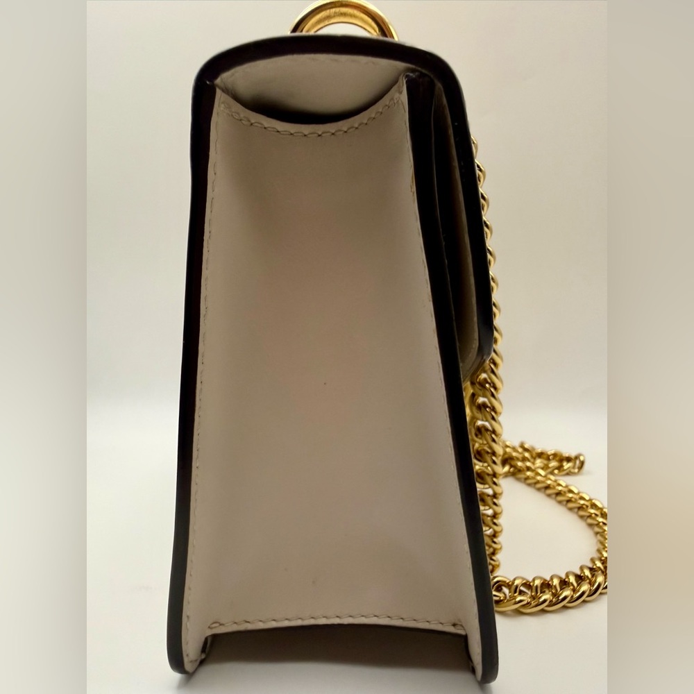 A condition! Gucci 2016-2025 Mini calfskin leather Sylvie satchel - Picture 4 of 11